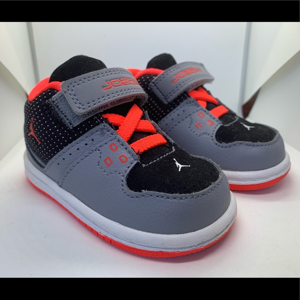 *SOLD* Team Jordan Gray/Neon Orange